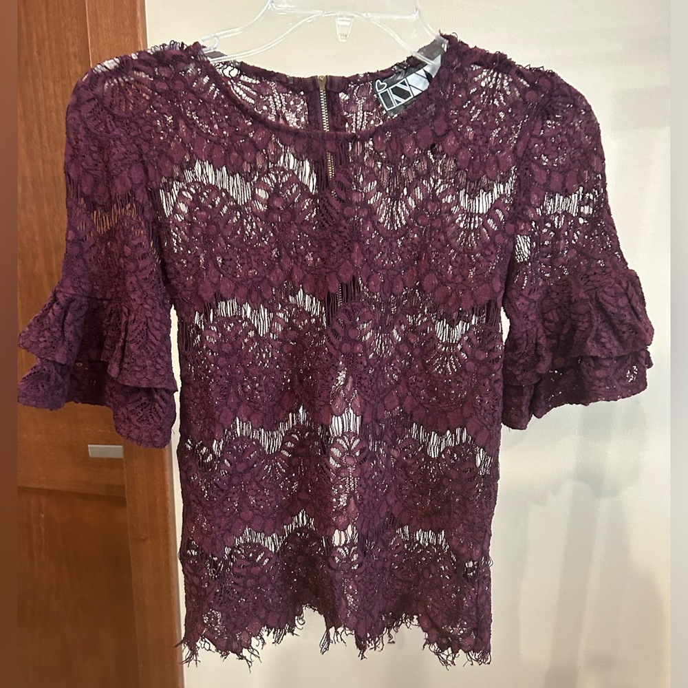 Inny Chic Lace Ruffle Sleeve Blouse - Plum Size S